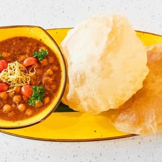 Channa Bhatura