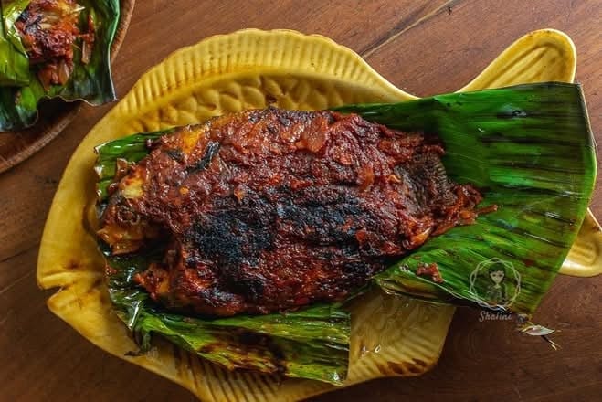 Meen Pollichathu (Fish in Banana Leaf) 🌶️.