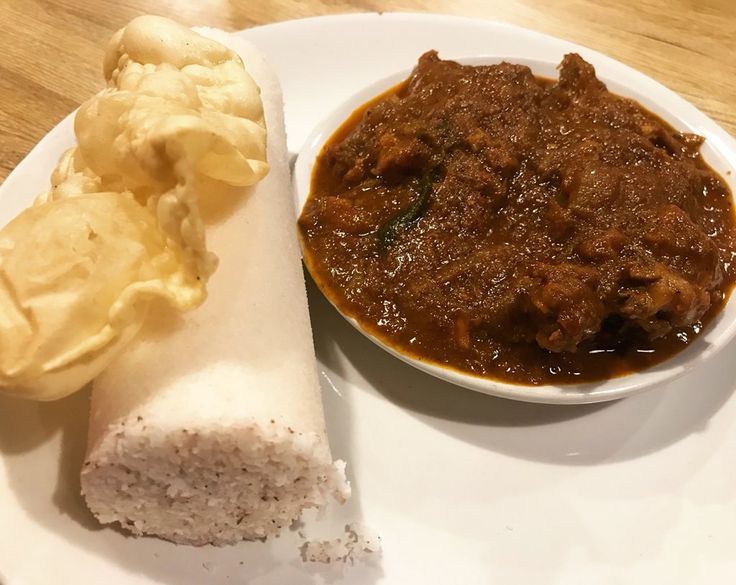 Paalputtu with chicken perattu